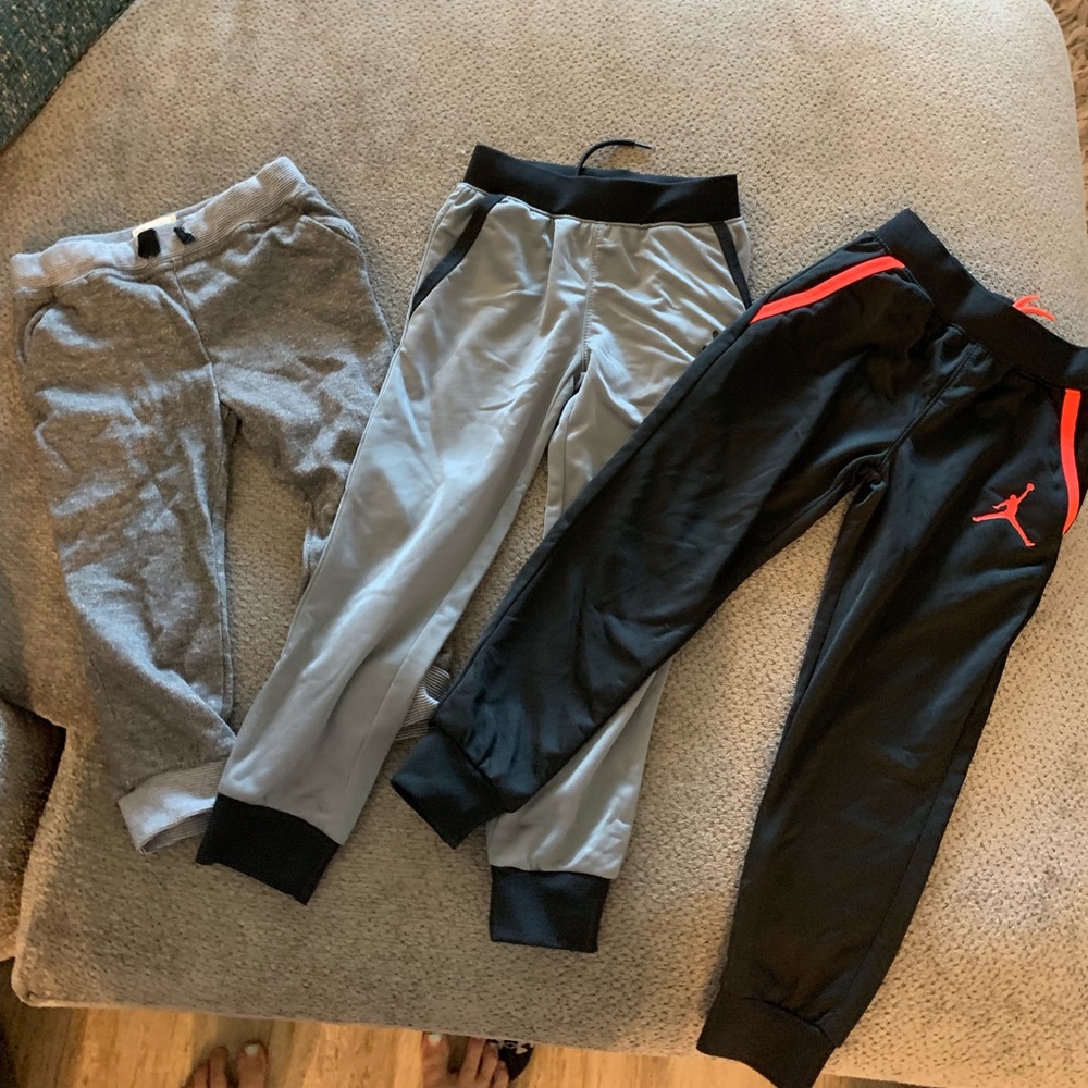 Bundle of Jordan boys sweatpants & sovereign code
